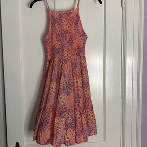 Use small, color is pink with blue and yellow flower details